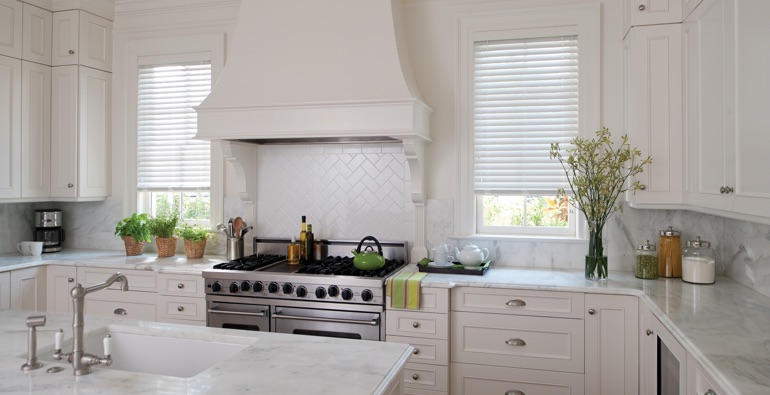 St. George kitchen white blinds